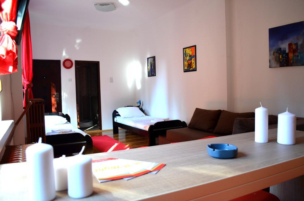 Apartmants Night Lux Ni Cameră foto
