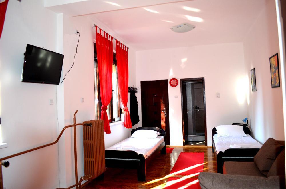 Apartmants Night Lux Ni Cameră foto